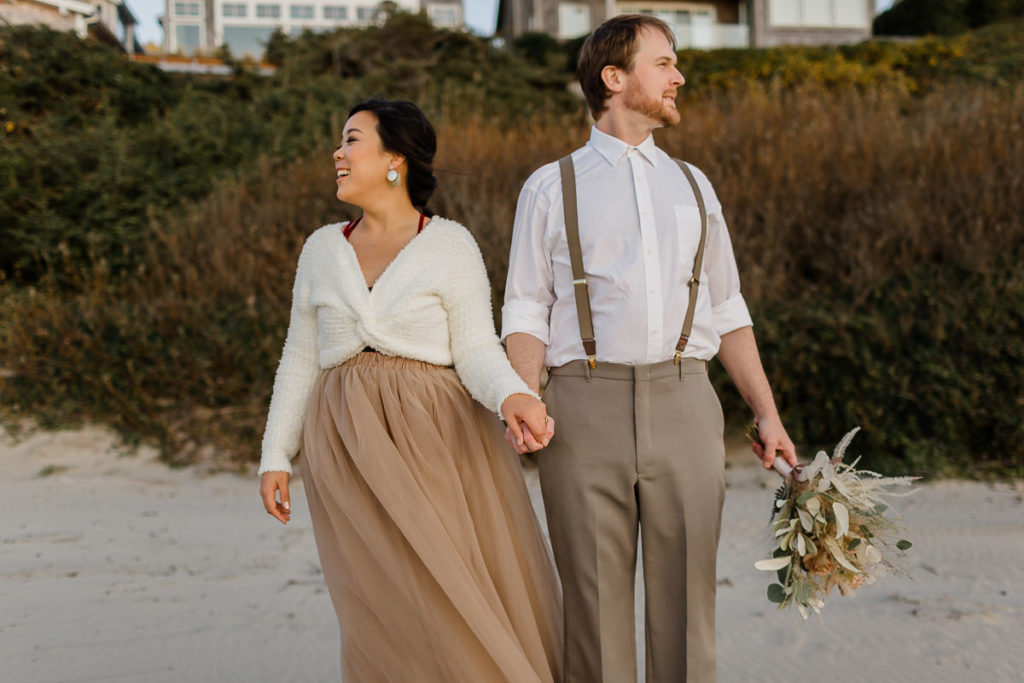 styled elopement at cannon beach