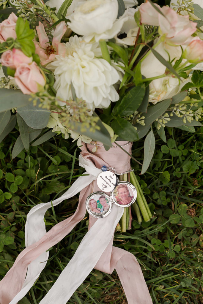 lost loved one memorial on wedding bouquet